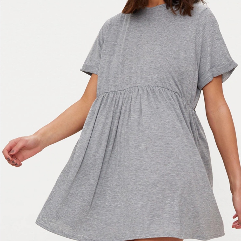 ‼️ PrettyLittleThing Grey Smock Dress